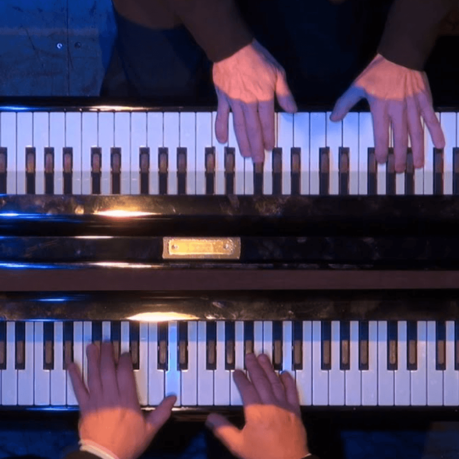 Dueling Pianos