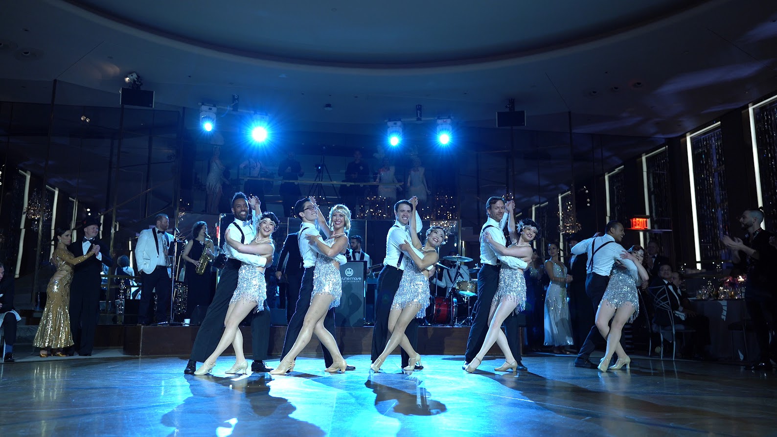“JAZZ ‘N’ SWING” LINDY HOP DANCERS